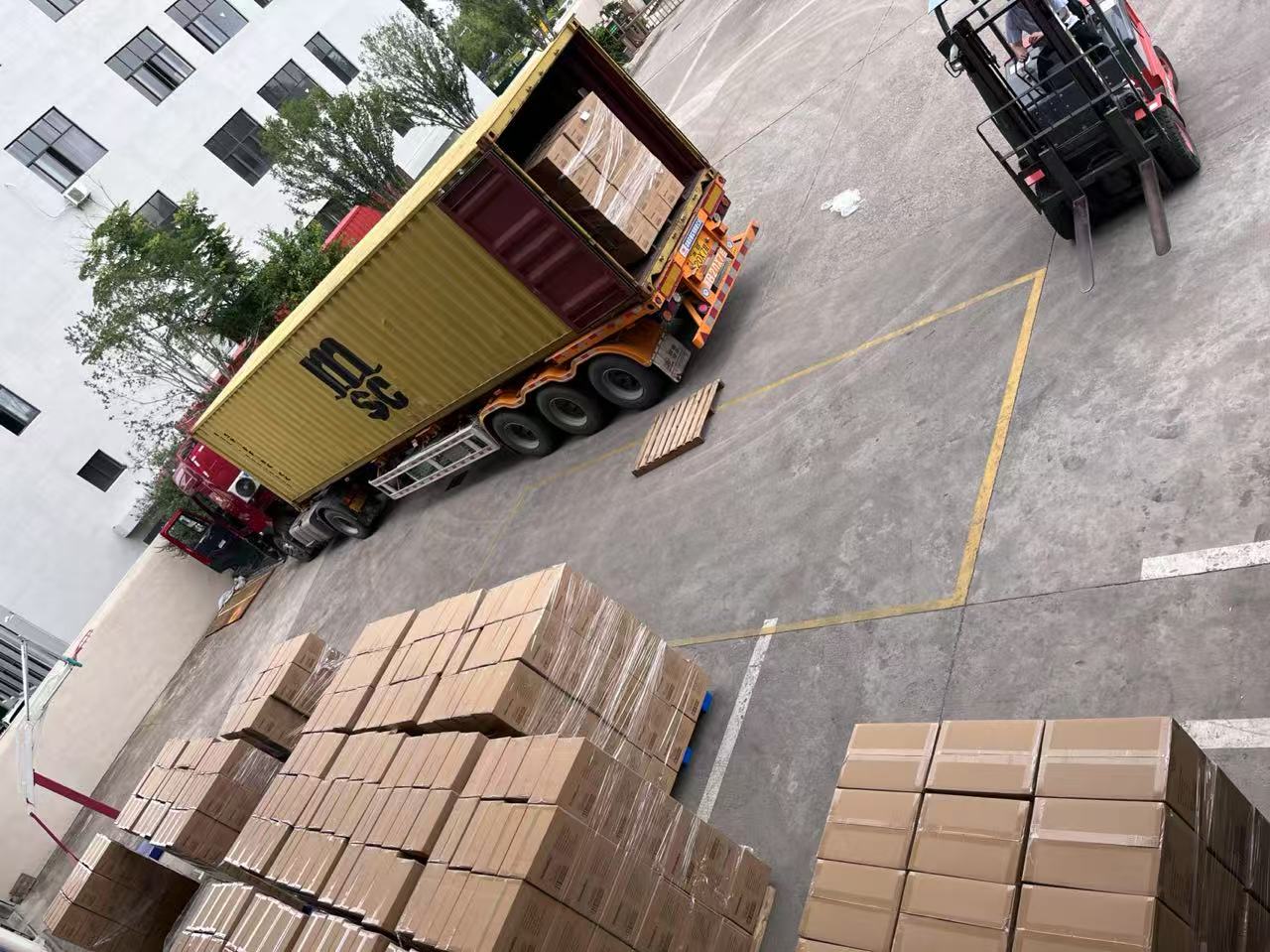 Landsign sender varepartier med suksess